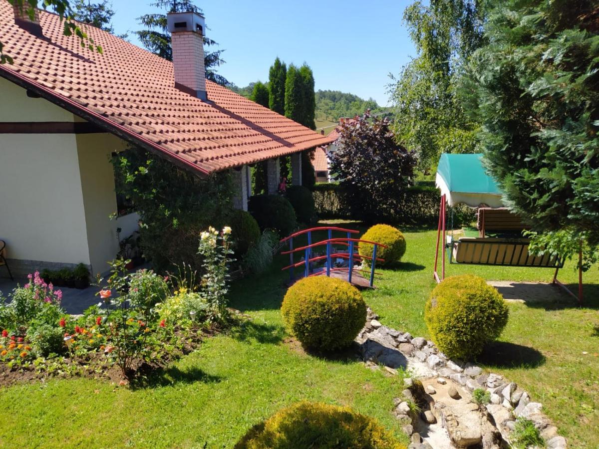 Apartmani Milic Sirogojno Esterno foto