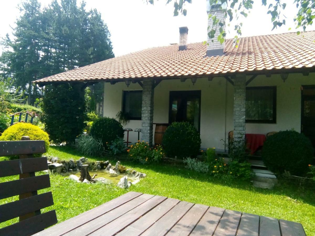 Apartmani Milic Sirogojno Esterno foto